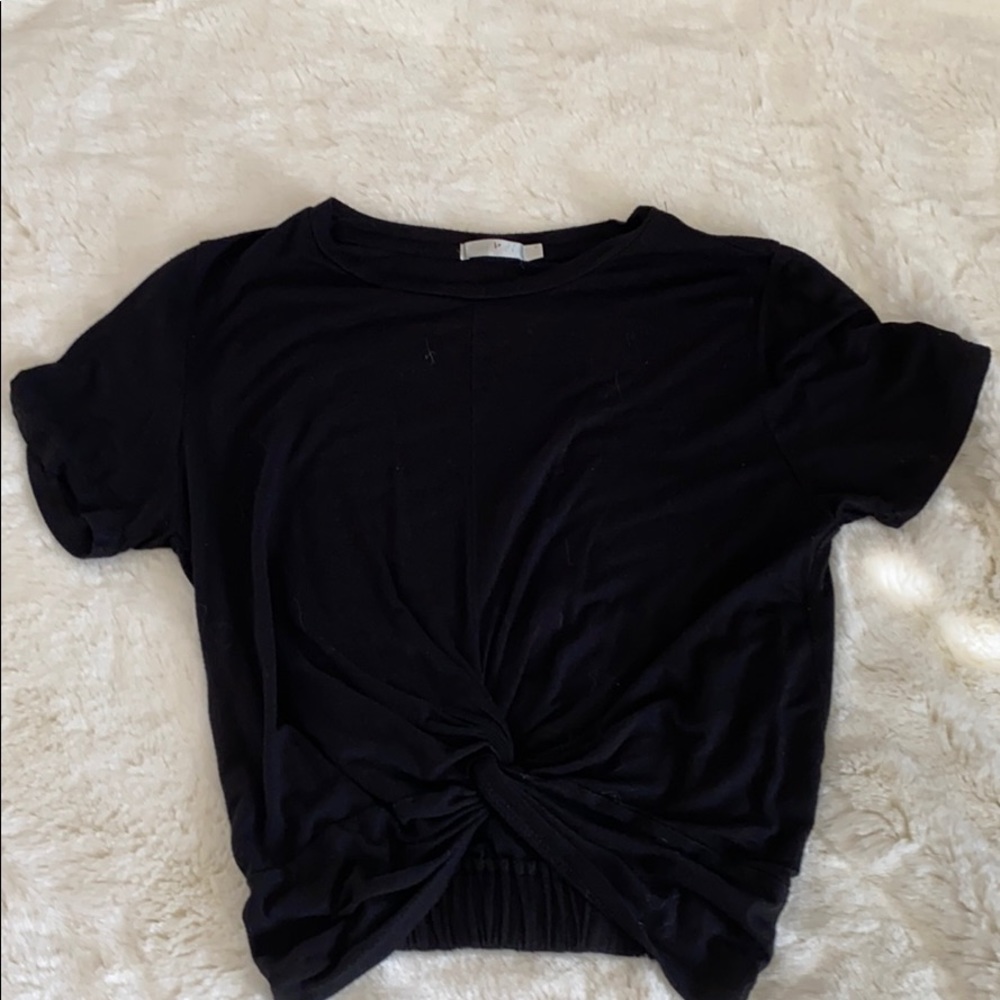Black knotted front